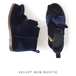 Janie & Jack Navy Velvet blue boots